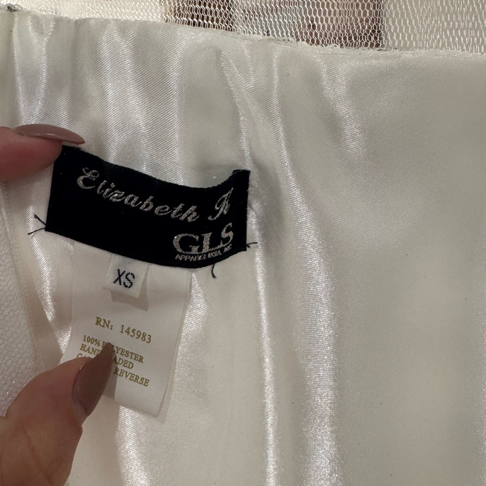 Elegant White and Silver Evening Gown - Picture 6 of 6